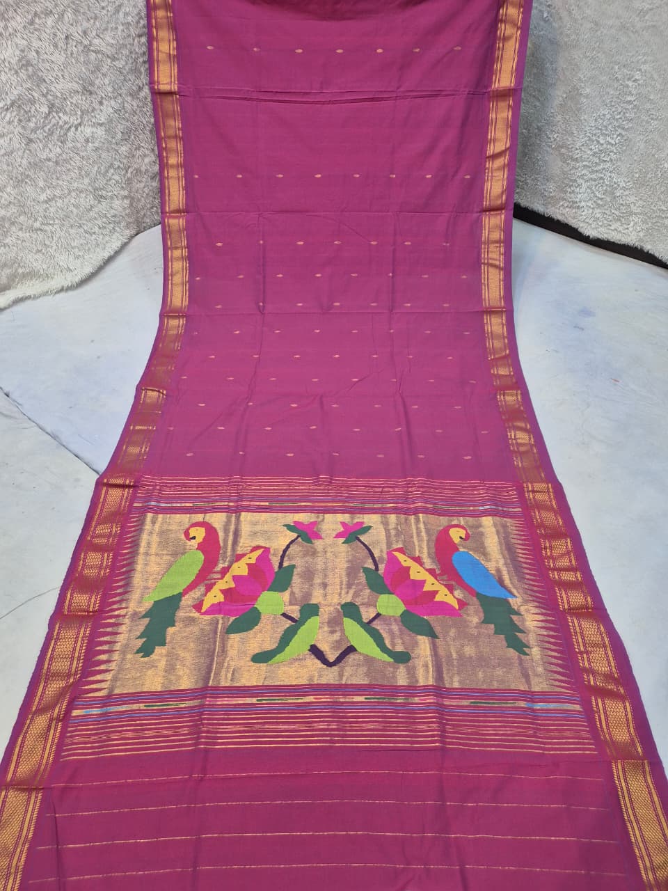 Yeola cotton paithani*
Pure cotton 
Handloom saree
Traditional Narali border 
Running blouse 
Shoulder butta 