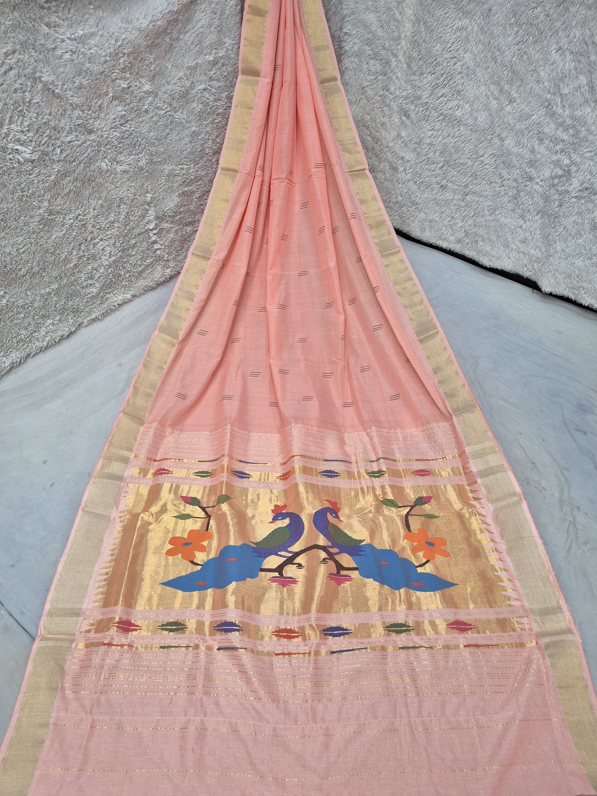*Yeola cotton paithani*
Pure cotton 
Handloom saree
Patta border 
Running blouse 
Shoulder butta 