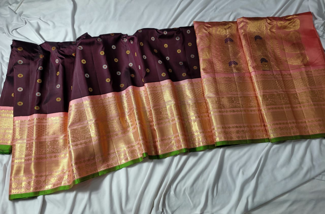 Abhavati | Pure Pattu Gadwal Sarees