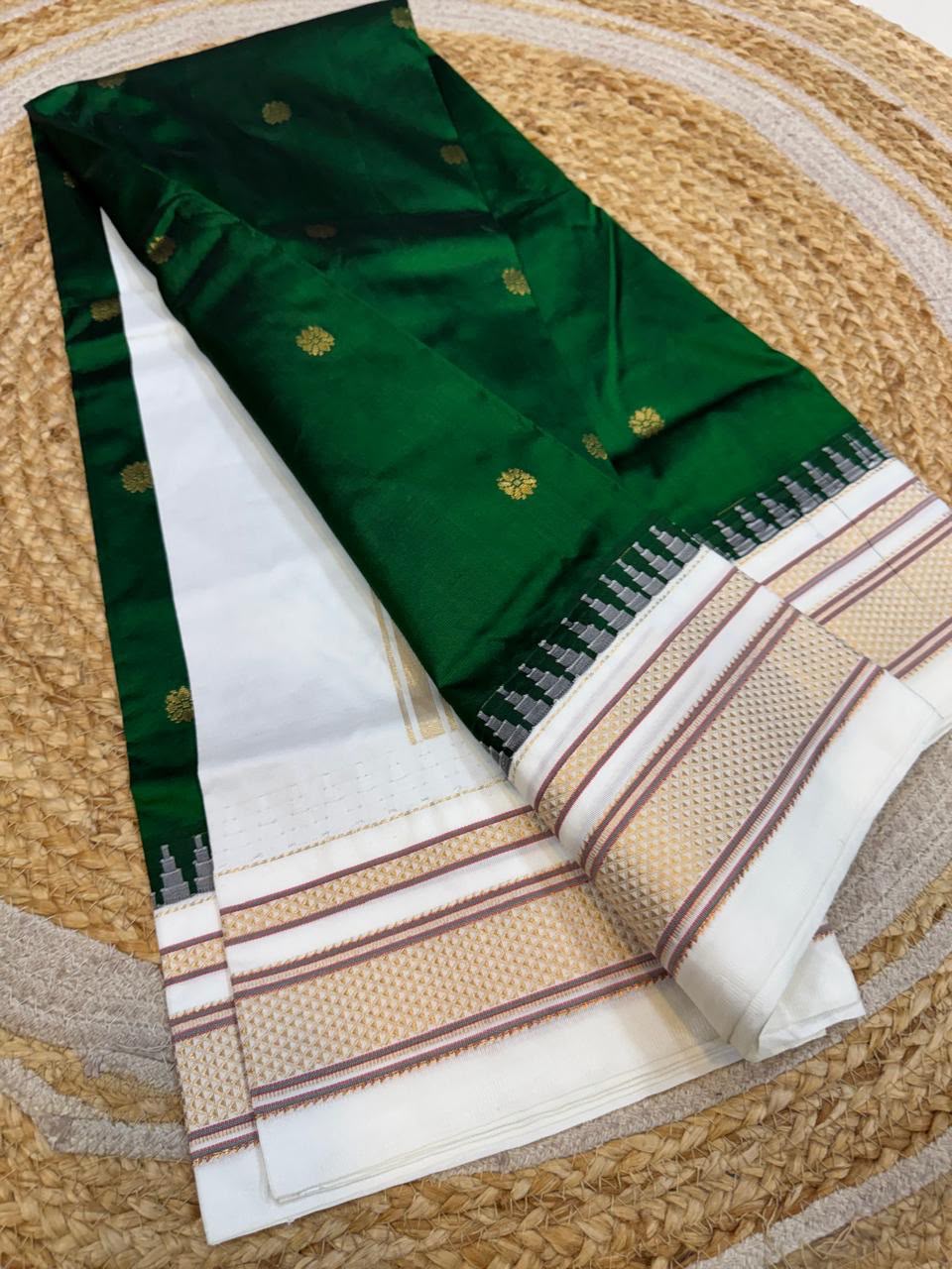 *All New Colours* 

*Exclusive silk ilkal saree*
*Pure silk korvai temple border* with *body butta* design superior quality ilkal saree & contrast blouse 
6.10mtrs length 
Full body pure silk 
Border, pallu & blouse semi silk
