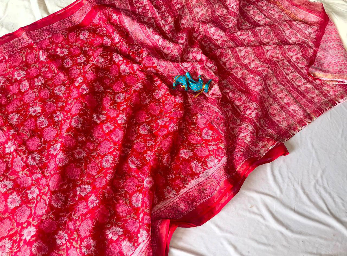 Summer special collection
Vanaspati ajark print

🥻🥻🥻🥻🥻🥻
 Kota saree new collection of Bagru print 
New collection Saree Kota Doriya .
Hand made 
Block print , Dabu print , Bagru print , vaspati print, ajark prijt
Saree length 5.5 mtr
Blouse.  80cm
Hand block printed