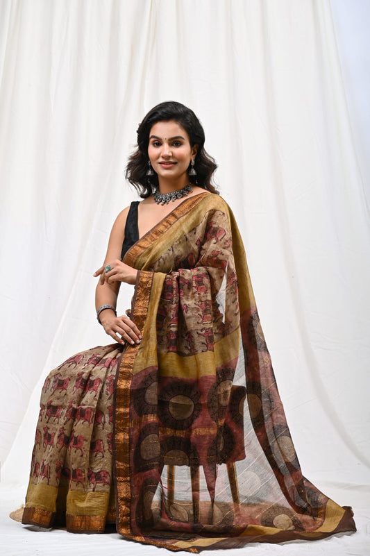 🍁new arrival🍁
Naspal pomegranate print 
👌Maheswari silk saree👌
Hand block printed Maheswari silk sarees with blouse
Size- 6.5 with blouse
Quality- silk by silk
Approx weight- 470 gram
👉Pure hand block
 