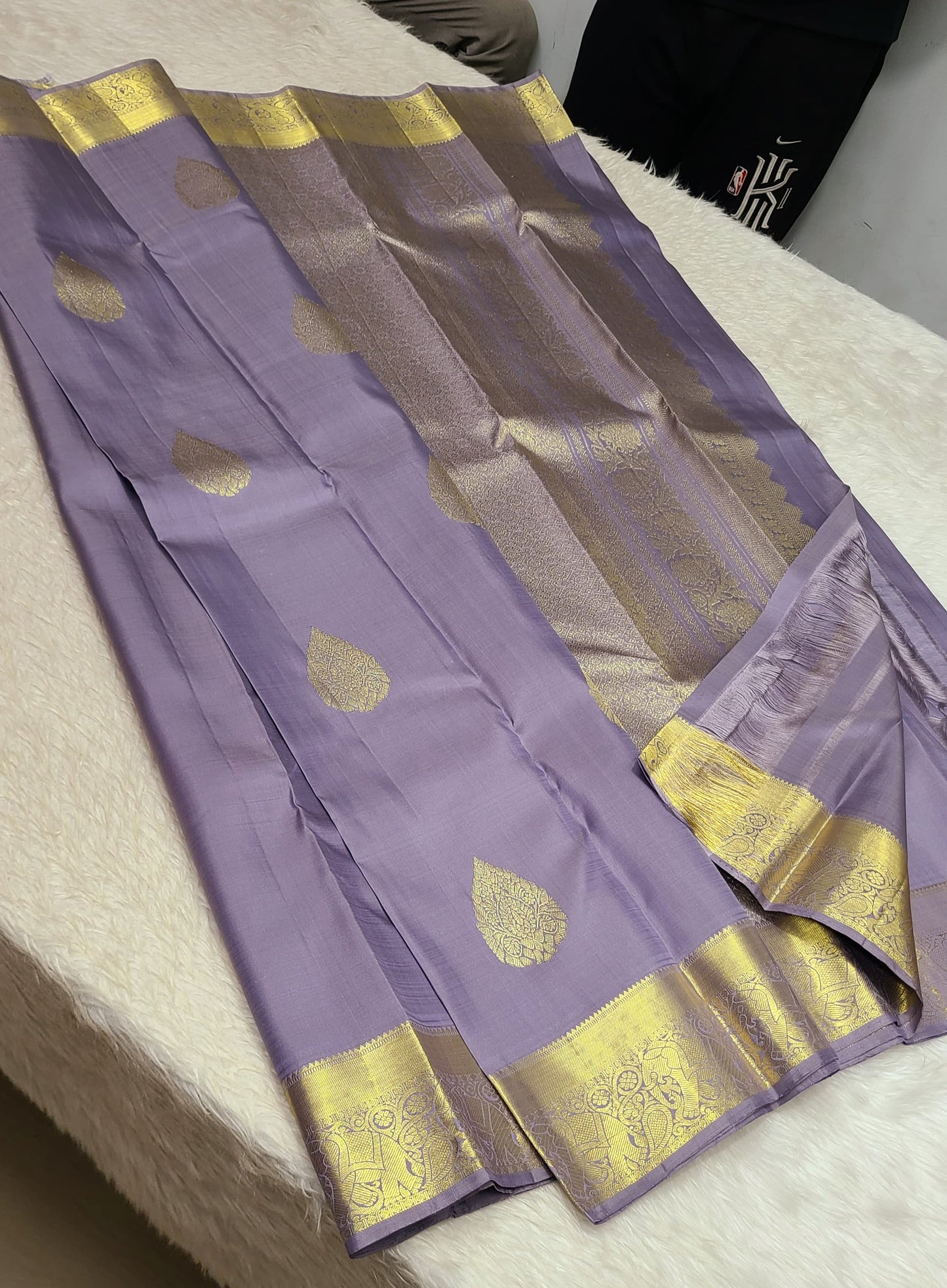 Vekkali | 1G Gold Kanjeevaram Saree