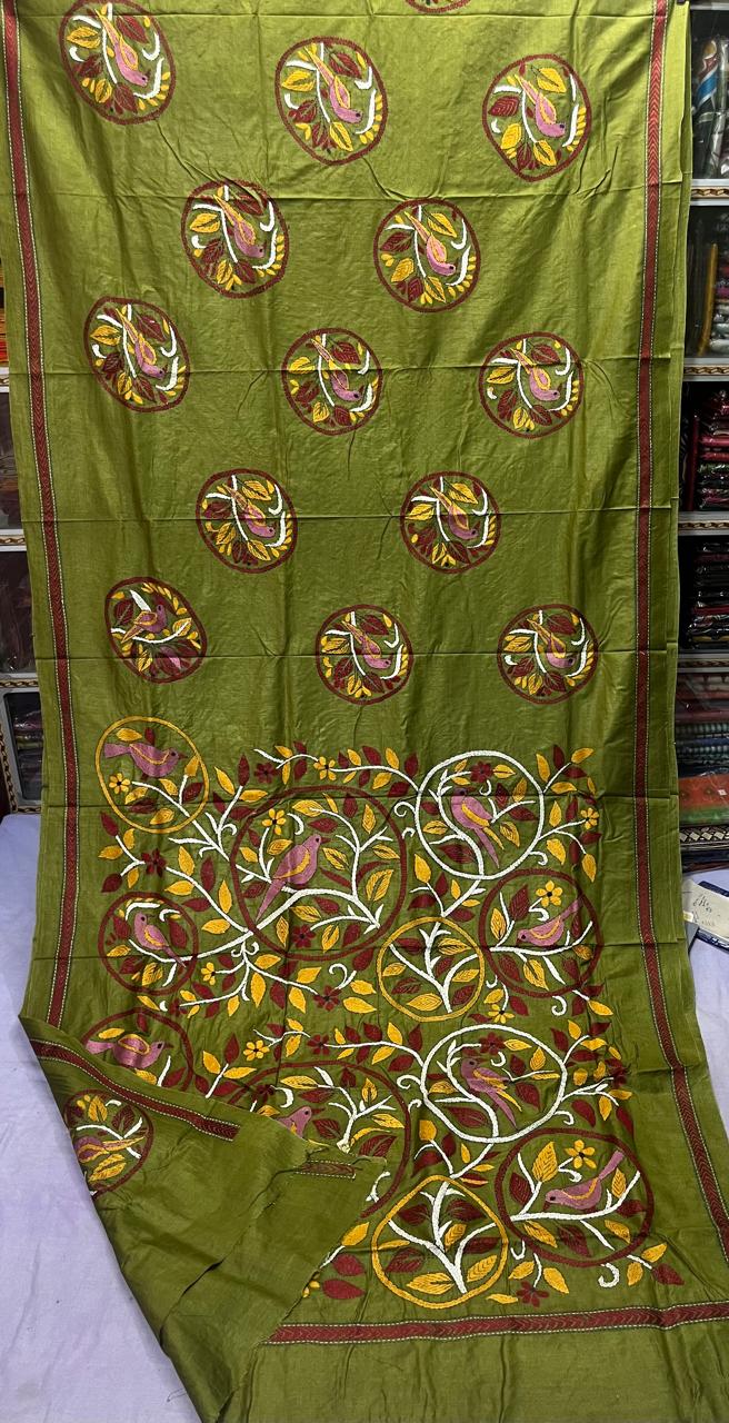 Available tashar katha stich saree
With bp
With silk mark