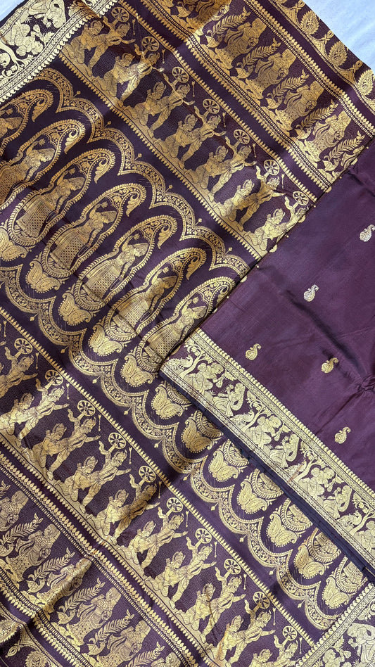 Baluchari sarees.
Material silk with bp.
With silkmark.