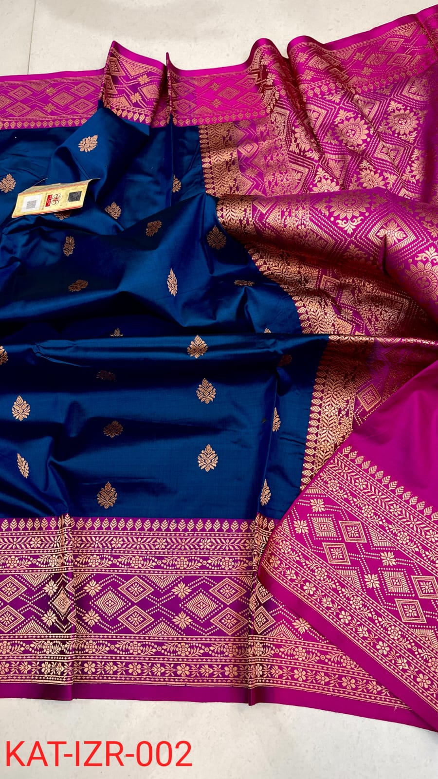 Binalika | Katan Silk Banarasee Saree