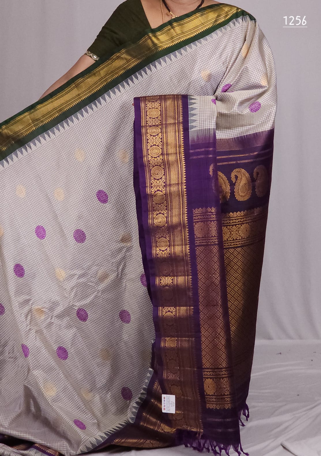Gananika | Pure Pattu Gadwal Sarees