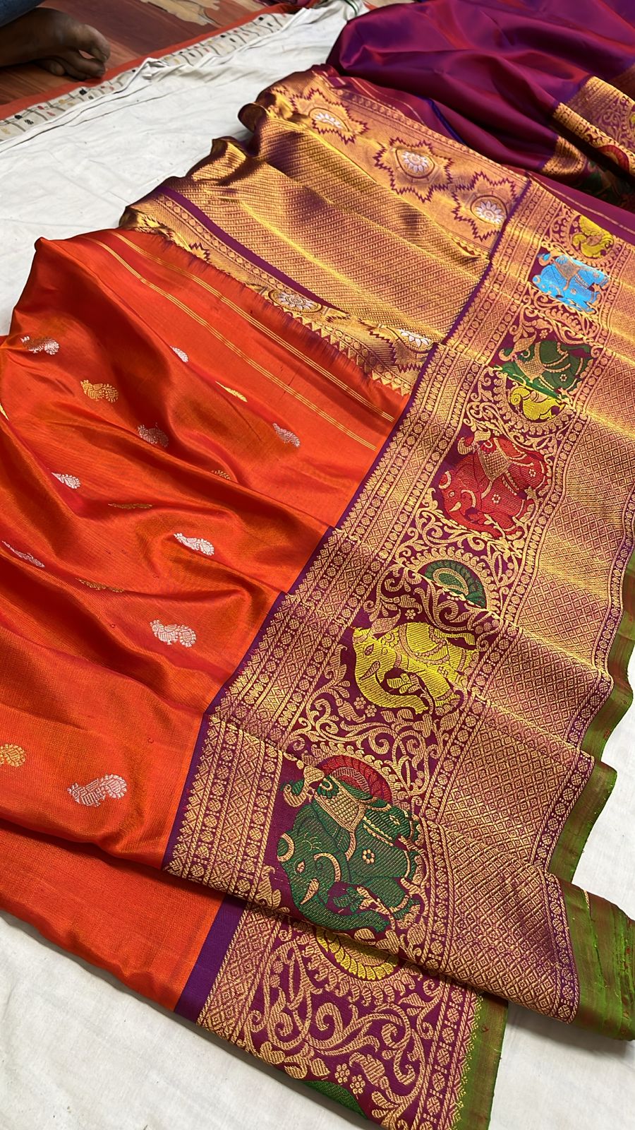✨✨Pure Gadwal Traditional
           Meenakari turning
           Border Pattu Sarees ✨✨