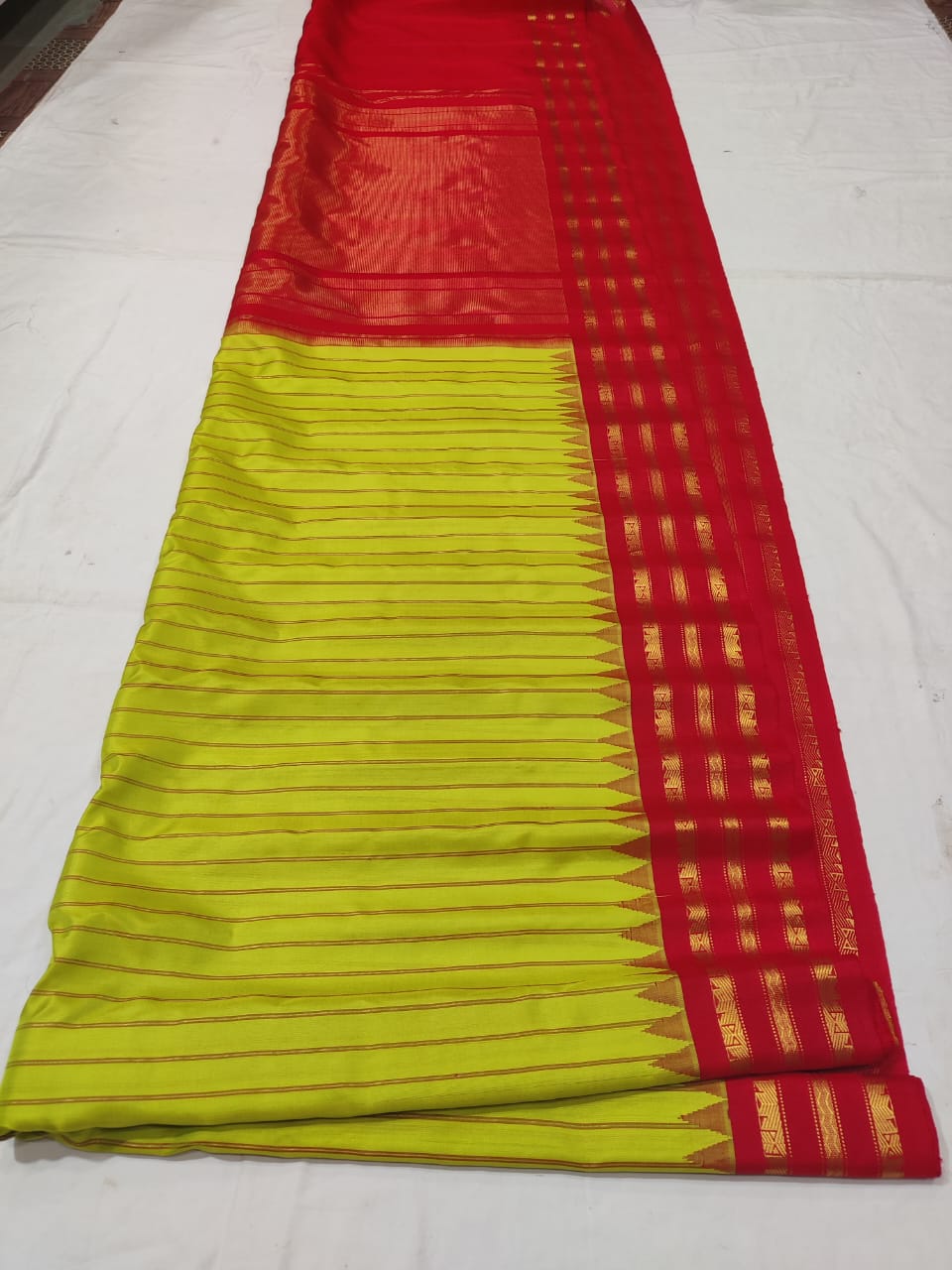 Deshmukh Gadwal | Gadwal Sarees in pure Silk