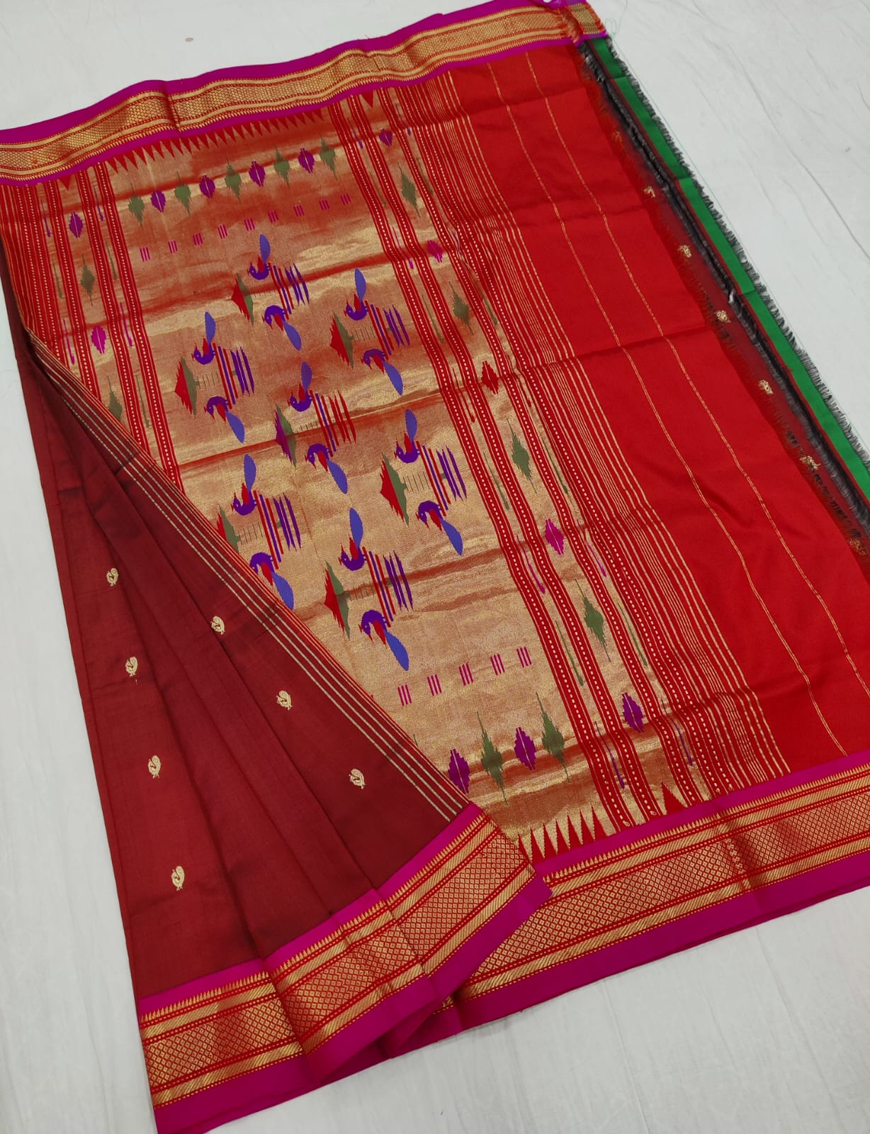 Parvisha | Pure silk handloom Paithani Saree