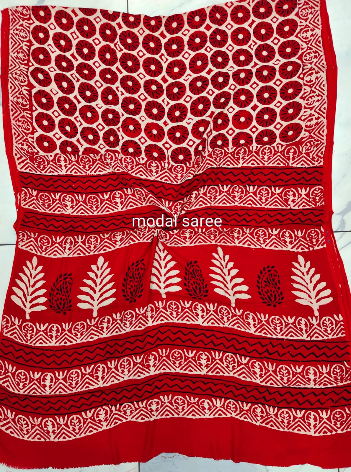 New Arrival Premium Modal Silk 2pc Suit
Top – Modal Silk (2.50 mtr)
Dupatta – Modal Silk (2.50 mtr)
Vanaspati Ajrakh
Kutch Ajrakh Elegant look | Premium Quality | Festive & Party Wear
