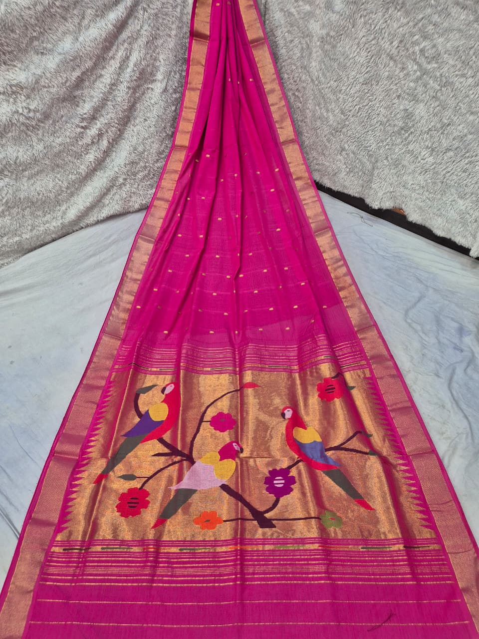 *Yeola cotton paithani*
Pure cotton 
Handloom saree
Patta border 
Running blouse 
Shoulder butta 