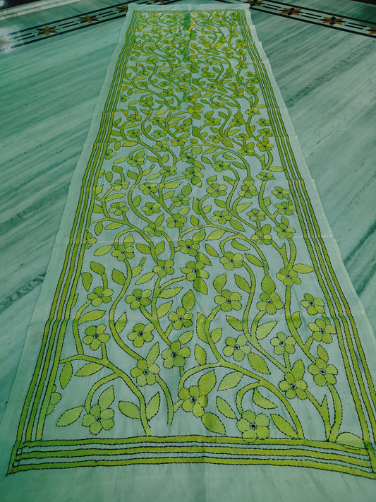 These are Tussar Slik  kantha stoles
Length 2.15/2.2 meter ( Approx)
Bohor 22' (Approx)