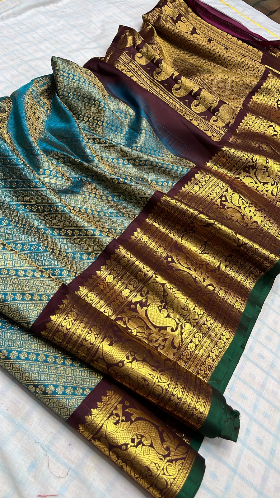 ✨✨Pure Gadwal Traditional
          Border Brocade 
          Pattu Sarees ✨✨