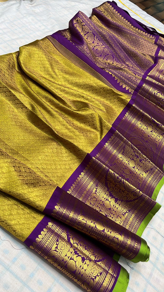 ✨✨Pure Gadwal Traditional
          Border Brocade 
          Pattu Sarees ✨✨