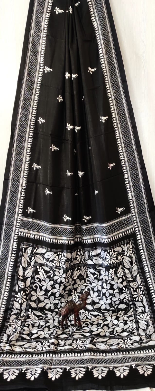 Hand Kantha on blended silk with blouse piece
