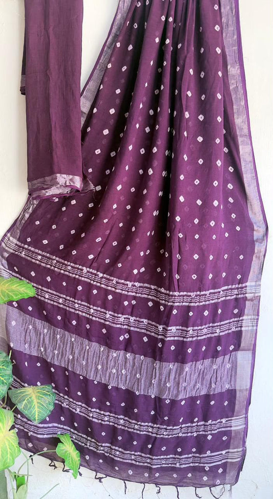 👌🏻Linen collection 👌🏻
.... *Hand* block printed linen saree with blouse.....
Size 6.5 with blouse
Natural dye n colour
 
Pure hand ( without screen print ) 