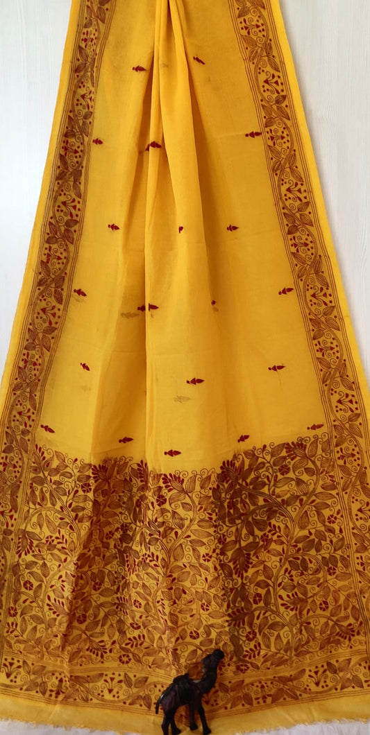 Very Exclusive Hand kantha stitch work on Premium Quality pure cotton saree

Without blouse piece 

Very demanding saree❤️
Book your order soon
