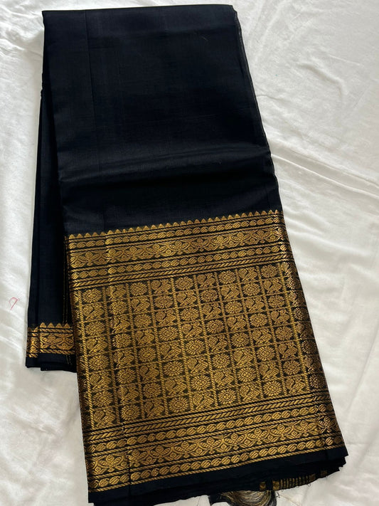 **Material **:- Mangalagiri handloom pattu by cotton (silk cotton)

**Mode **:- 400/50 big Kanchi border saree with all-over plain pattu and tick weavings sarees 

Running zari lines pallu & plain blouse