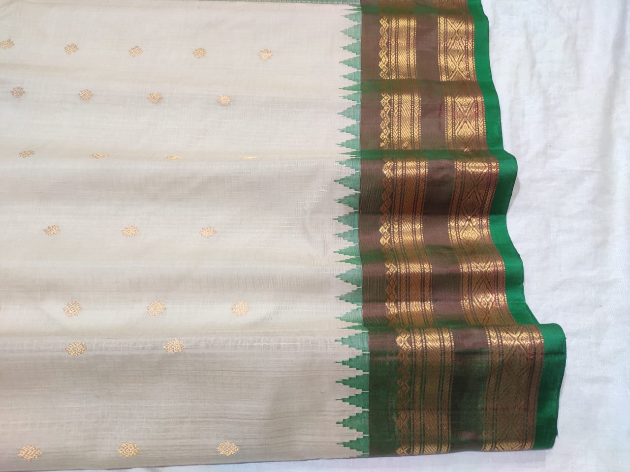 Diya-Gadwal | Gadwal Sarees in Silk Cotton