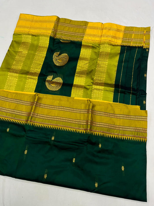 *Narayanpeth silk saree*
Running blouse 
Shoulder butti 
Pure silk
*Price: 6300/- + ship*