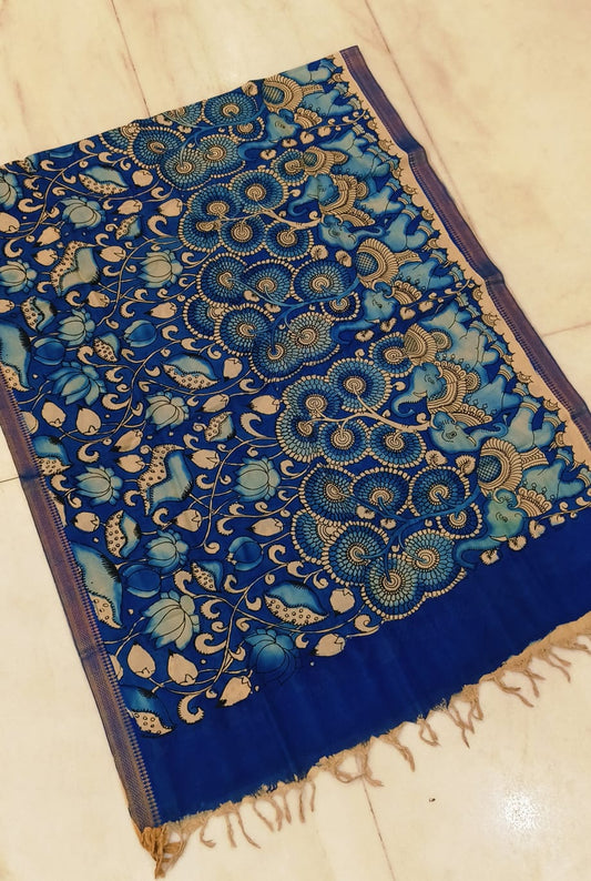 *Mangagiri silk duppatas* 
*Pen kalamkari* 
*Hand drawn hand painted* 
*Length 2.25 mtr*
*Width: 36 inch* 