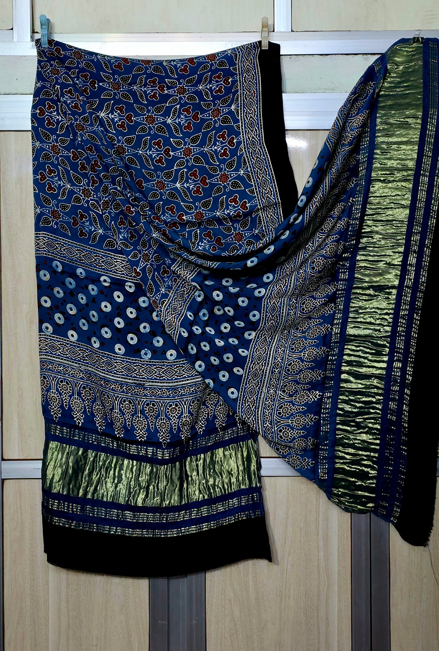 Abhvesh  | Ajrakh Dupatta