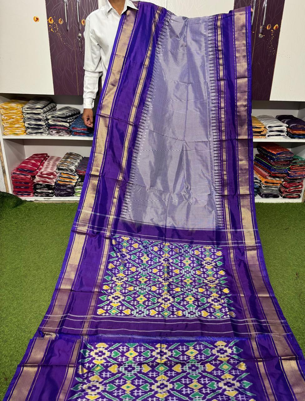 Itinsha |  Ikat Patola Silk Saree