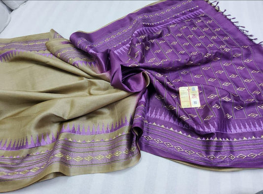 Pure tussar by  munga with beautiful temple embroidery design pallu and border silk handloom saree with blouse pc.
Available 
Best quality 
Silk mark tag 👈🏻