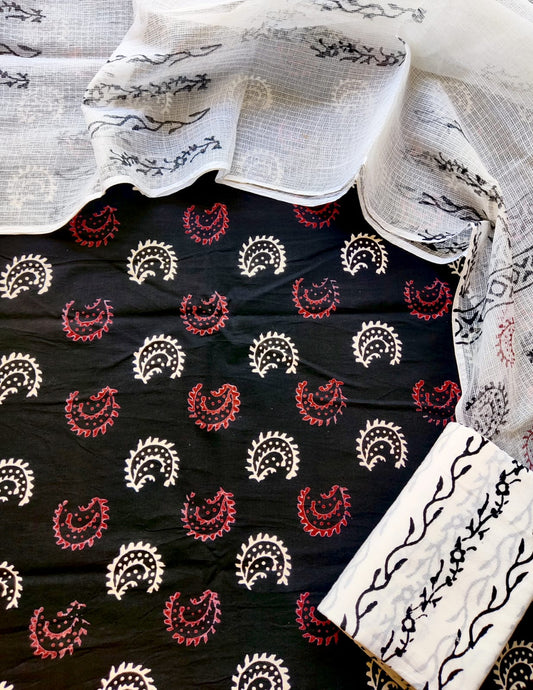 Block printed cotton suit with kota doriya duppta 
Top @ bottom *cotton*
Duptta  *kota doriya*
