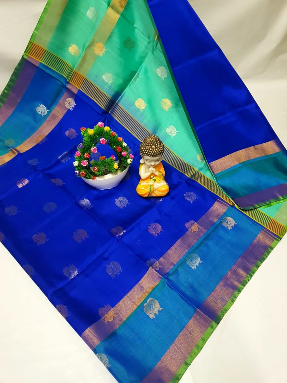 Uxmi | Uppada Pattu Saree