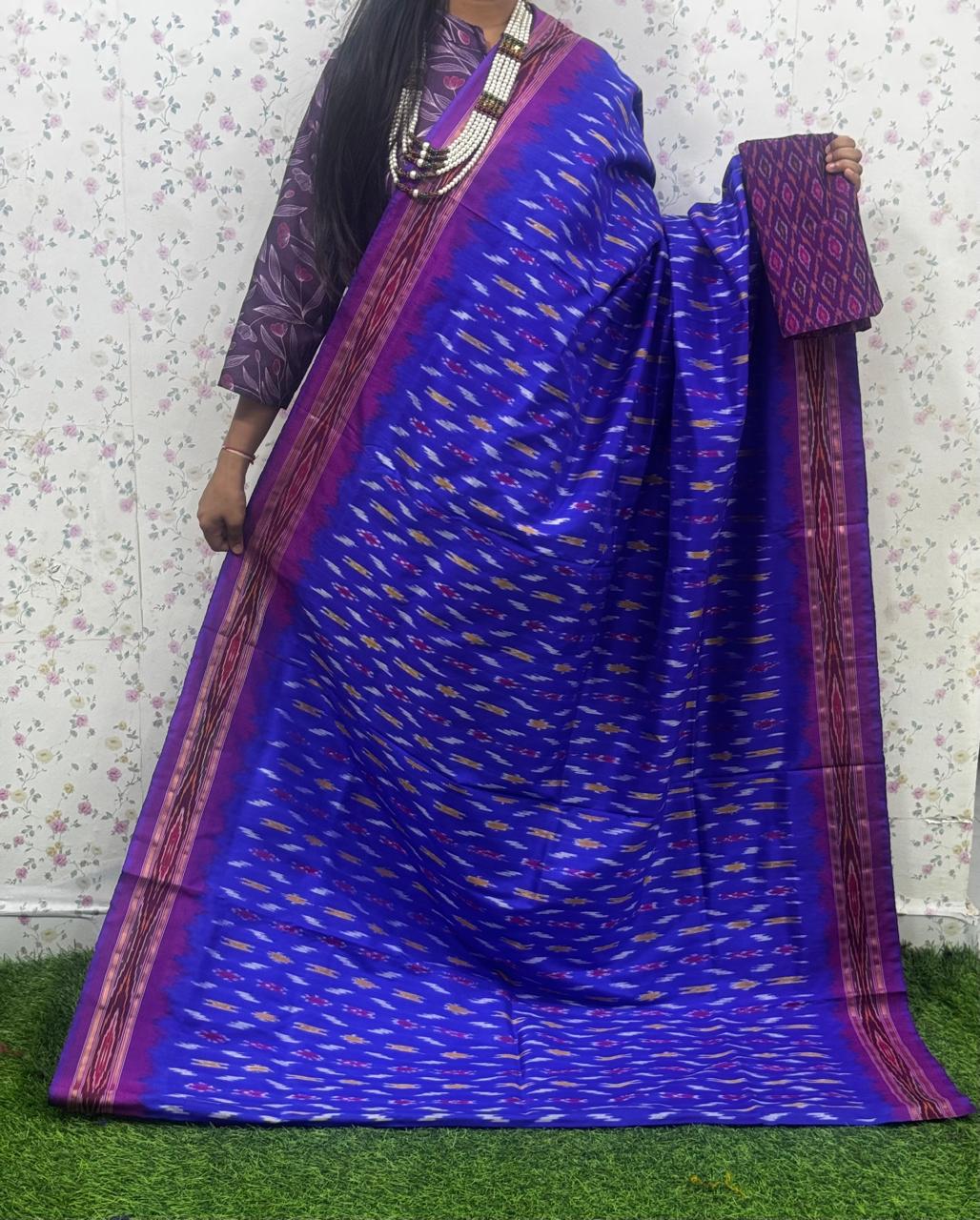 🌴 *Border Design sarees*

🌴 *Ikkat light weight Pattu Sarees* 

🍃 *Special Designer Patterns*

With matching ikat sico blouse
