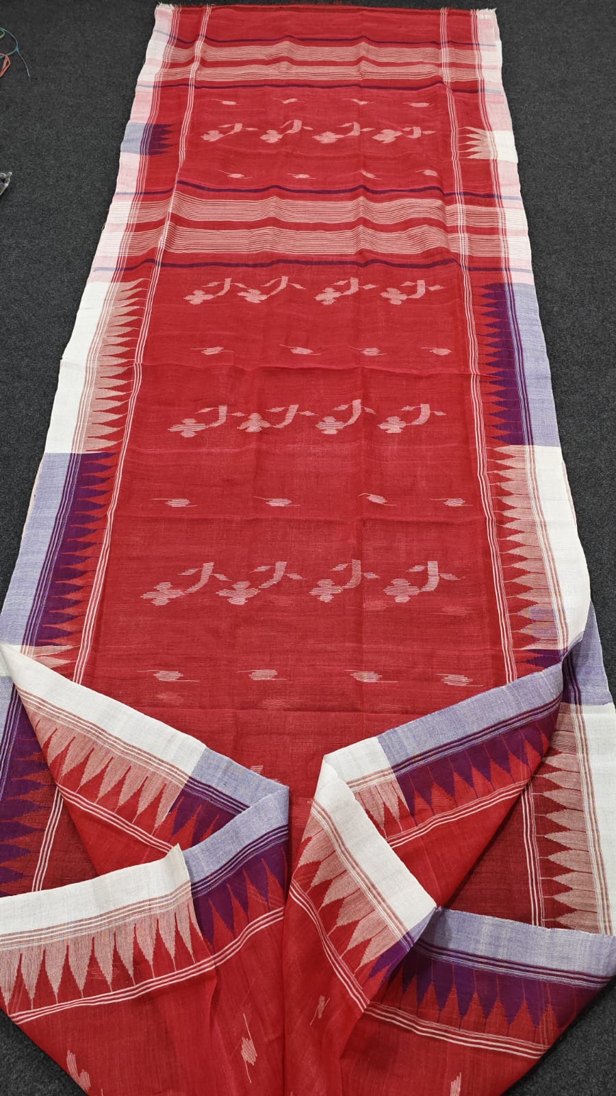 Authentic handloom 
monipuri cotton saree
With bp
