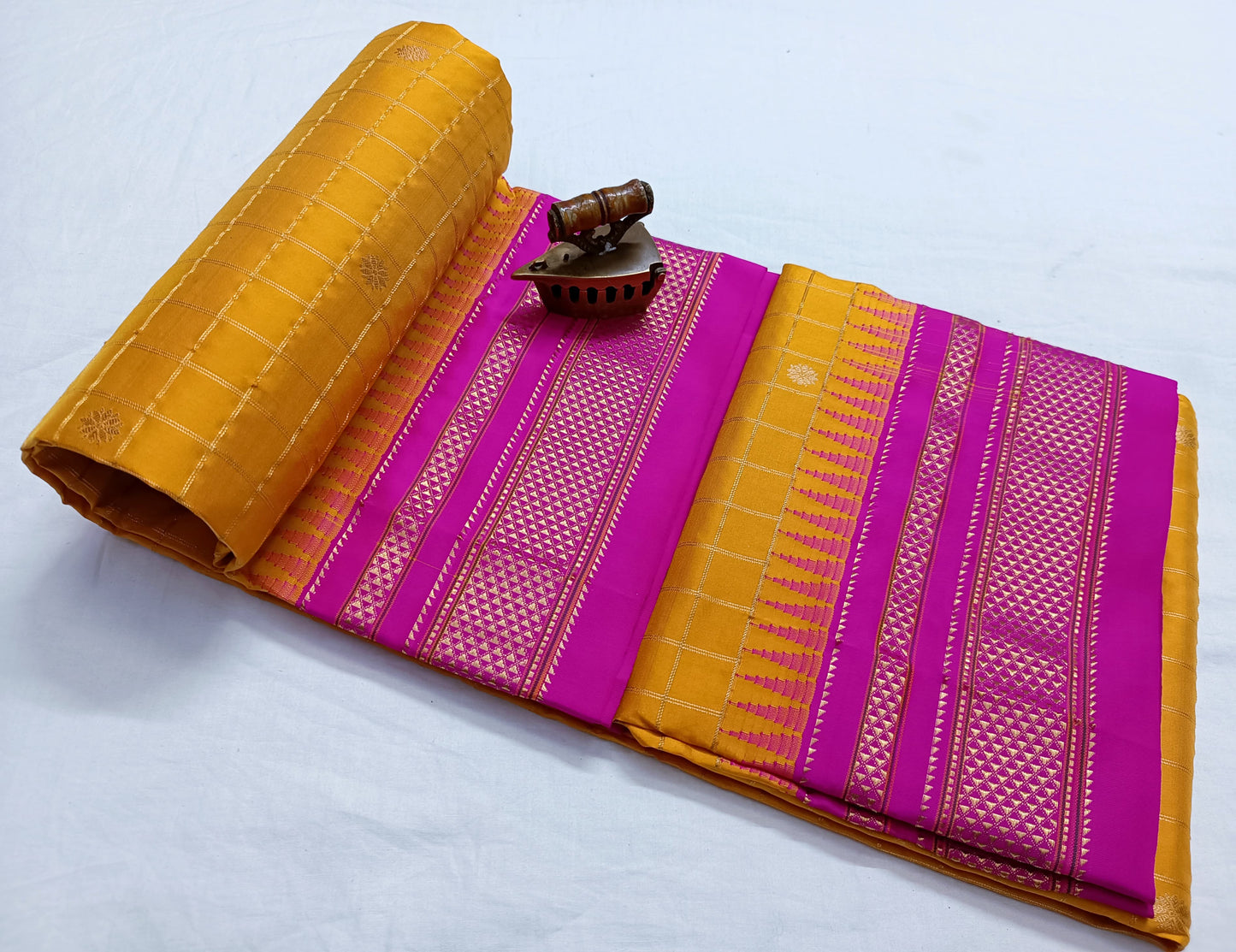 Anupriya-ilkal-pure-silk-saree Checked Ilkal Pure Silk Saree