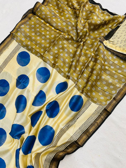 Let’s Wear #ethicallymade✅
🍁Beautifully Crafted Maheshwari Silk Saree  collection🍁
 Specially Designed in Bagru  jahota rapid dabu hand block print
100% Natural Dye
Fabric : Maheshwari Silk 
Length : 5.5 Meters
Blouse Piece : 0.90 Meter
