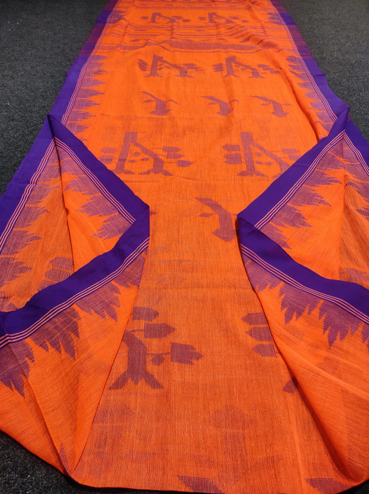 Authentic handloom 
monipuri cotton saree
With bp
