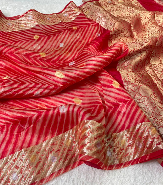 Pure Banarasi Kora Organza Arashi Dyed Saree ✨
Elegant handloom Kora silk with unique 
Arashi Shibori-inspired patterns. Lightweight, graceful & exclusive.