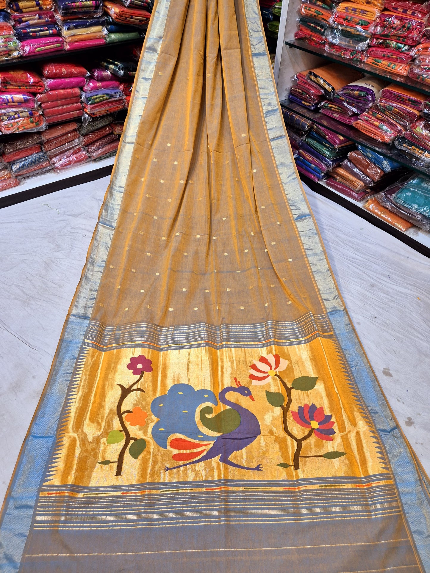 Yelsi| Cotton Handloom Paithani Saree