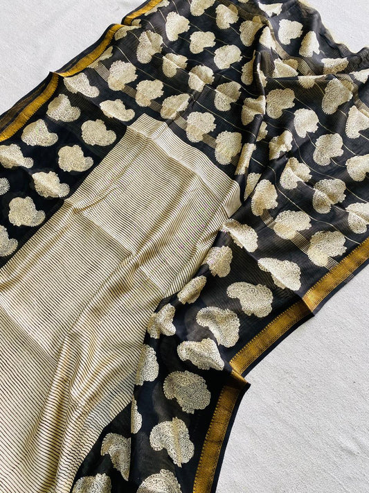 Let’s Wear #ethicallymade✅
🍁Beautifully Crafted Maheshwari Silk Saree  collection🍁
 Specially Designed in Bagru  jahota rapid dabu hand block print
100% Natural Dye
Fabric : Maheshwari Silk 
Length : 5.5 Meters
Blouse Piece : 0.90 Meter
