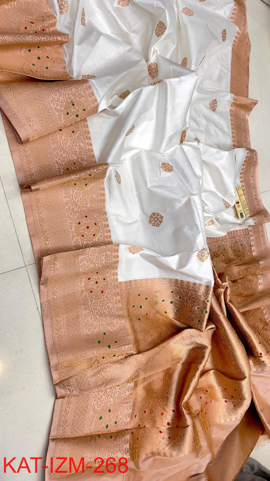 
Pure Handloom banarasi KATAN **Checks +Meenakari* SAREE
*KATAN Checks + Meenakari*
Silk Sarees with antique Jari 
*Rich Pallu
*  Blouse with Border
* Smooth & Soft Fabric