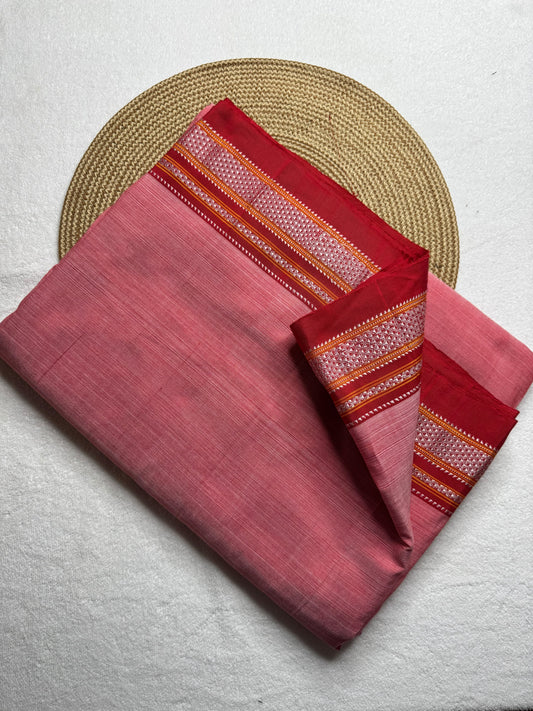 Cotton saree Chikki paras
Material - cotton by cotton 
Border - Chikki  border 
Saree Name - Ilkal cotton Chikki  sarees
Pallu - silk pallu 
Blouse -running
Handloom -yes
Saree length- 6.2
