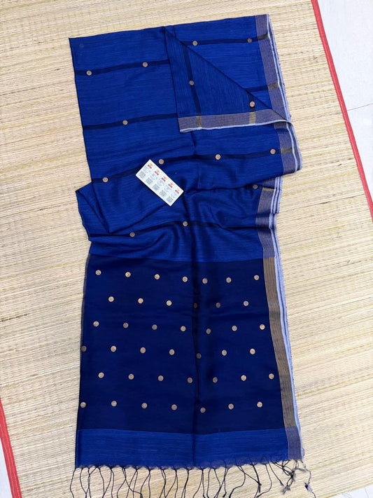 *Item Nam*- Authentic Pure Matka Handloom Silk Mark. Certified Jamdani    
*with Government Silk Mark Tag*
*Metirials*- Reshom Matka
*BP*- Running 