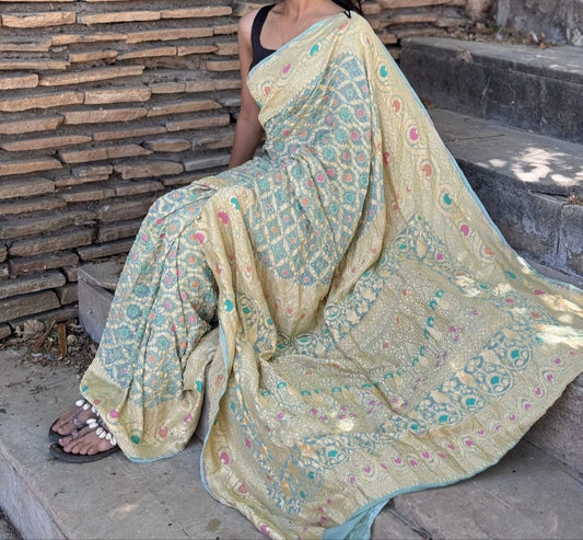 Givanya | Pure Georgette Minakari Sarees