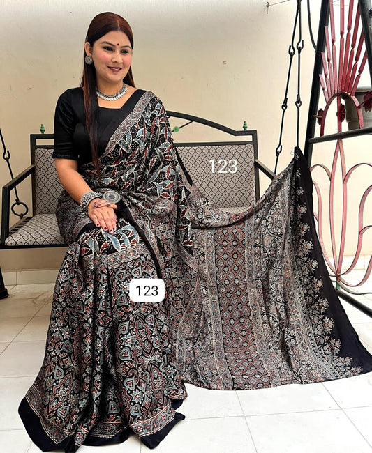 
🥻 Pure Modal Silk  Saree 🥻
🏕️ Natural / Vegetable Dyeing with Ajrakh Hand-Block Print

📦 All pics available
🎨 New colours / new patterns added 6.50...Full  saree  ..45..with 

