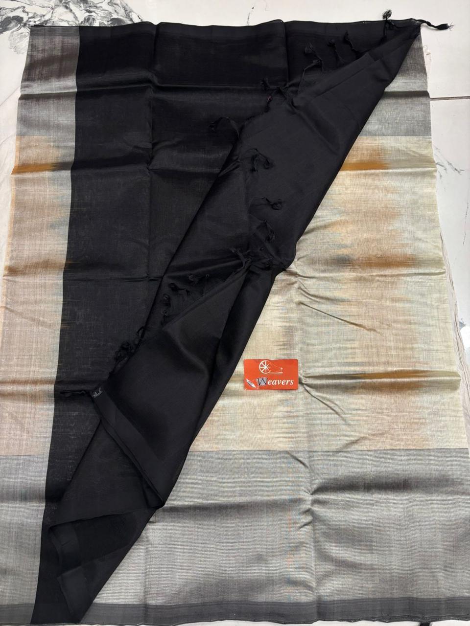 *Pure Handloom Mangalagiri CottonSilk Saree 

*Wholesaree Ikkat Design 

*Without Zari Border  

*Contrast Pallu Blouse 
