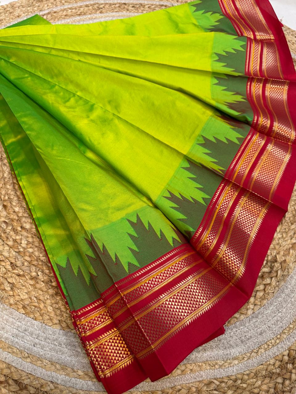 
*Big Temple Border Ilkal*

Exclusive silk ilkal saree 
Pure silk big temple border design superior quality ilkal saree
With contrast blouse 
6.10mtrs length 
Full body pure silk Border, pallu & blouse semi silk 