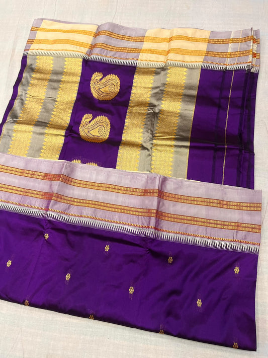 *Narayanpeth silk saree*
Running blouse 
Shoulder butti 
Pure silk
*Price: 6300/- + ship*