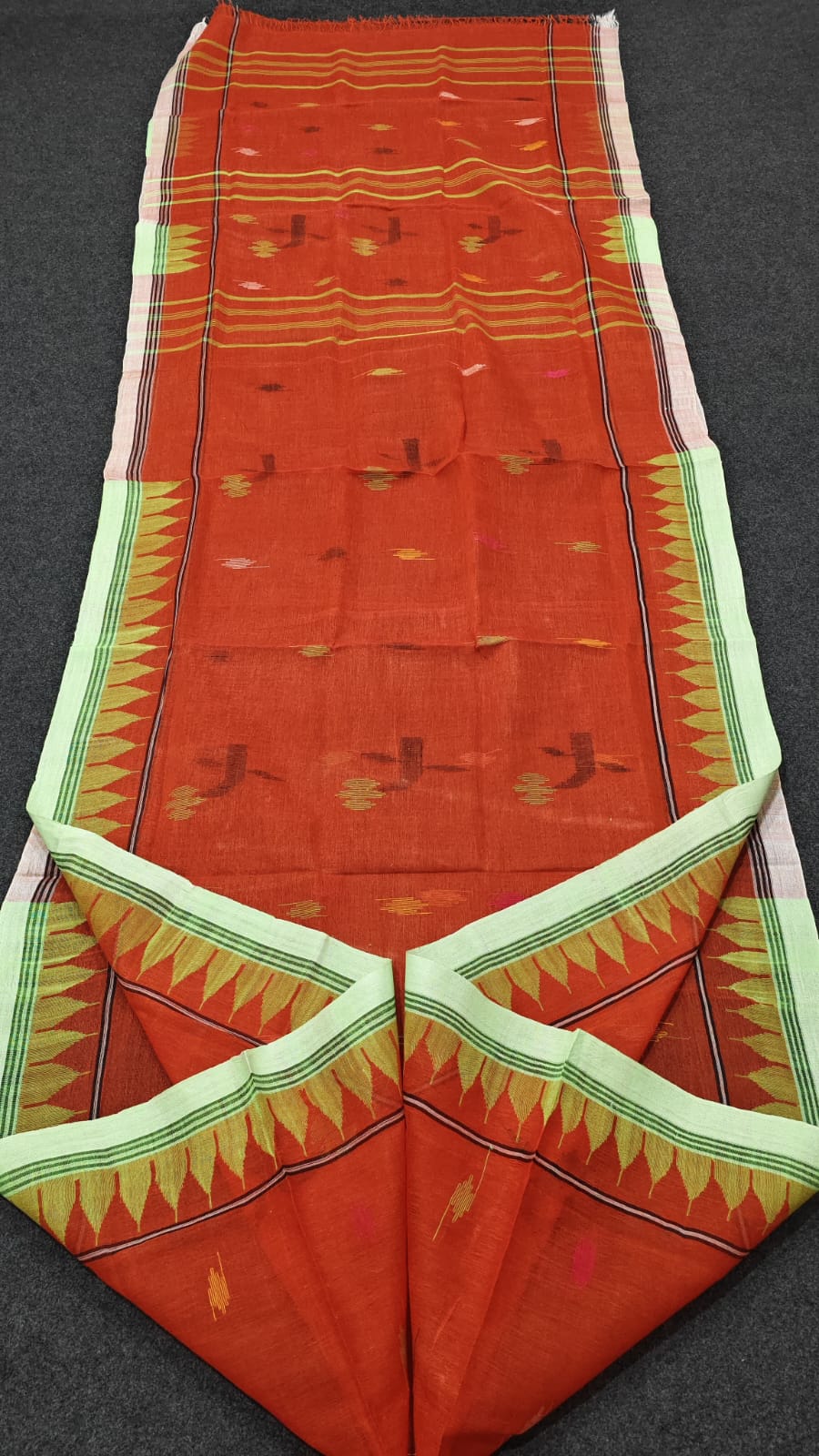 Authentic handloom 
monipuri cotton saree
With bp
