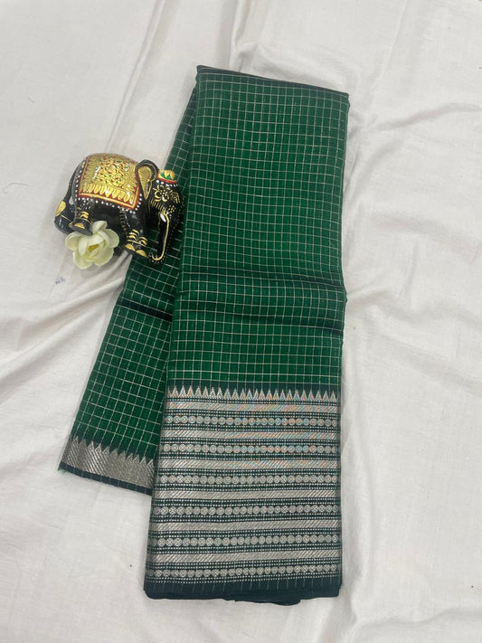 *Pure mangalagiri handloom Pattu sarees with rudraksha boarder*

*Saree all over small checks with big rudraksha boarder*

*Pallu blouse self*