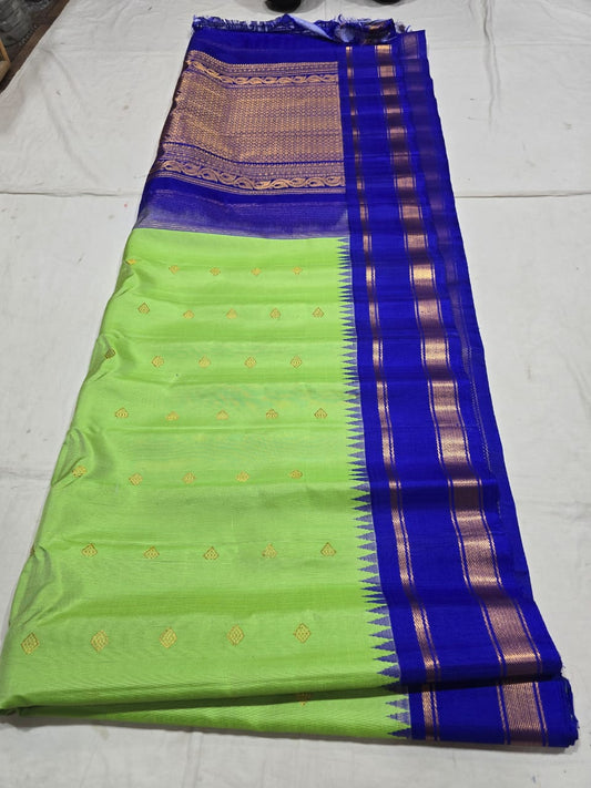 Ghanana | Gadwal Sarees in pure Silk